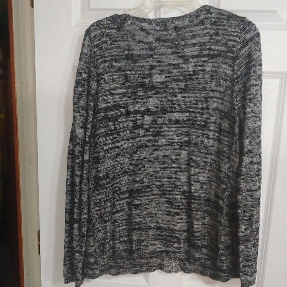 Maurices sweater zip front - Picture 4 of 5
